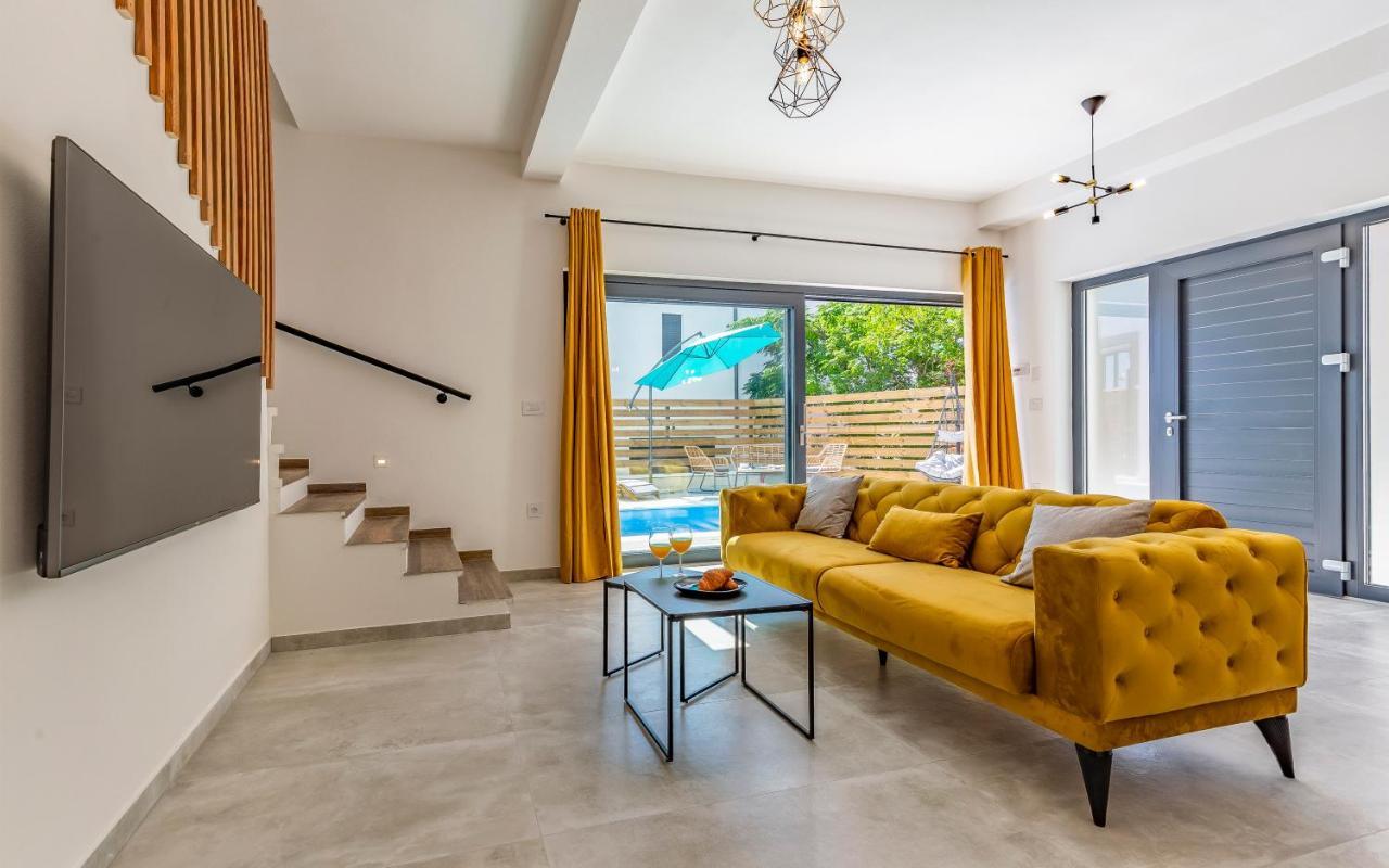 Villa Rougemarin - Marin With Private Pool Медулин Екстериор снимка